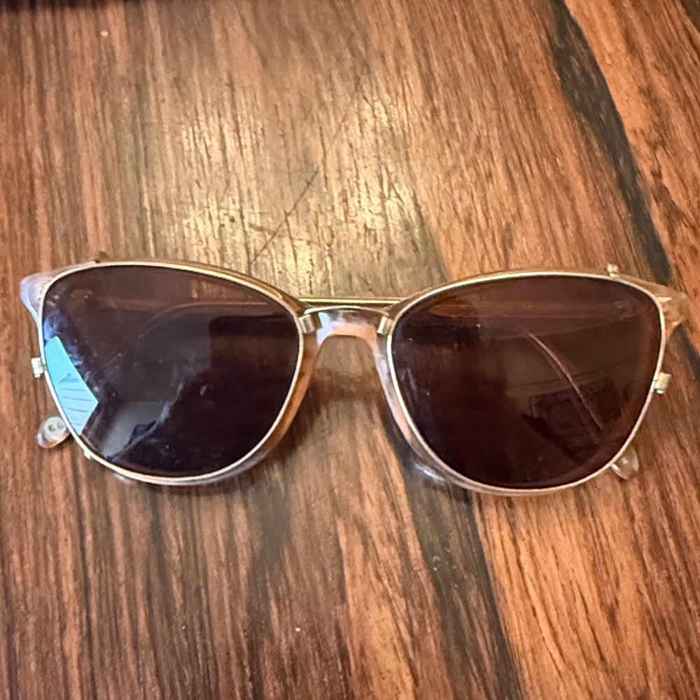 Garrett Leight eye glasses and sunglasses Star and Magician - Picture 12 of 12